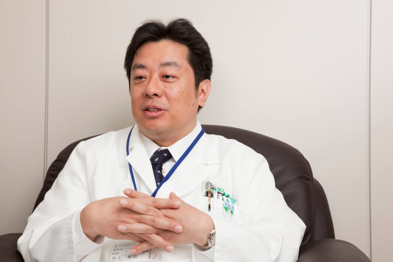 井上賢治