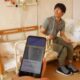 介護現場の人手不足を救え！センサー×ロボット連携システム